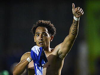 WATCH: Goal rush saves Harps a...